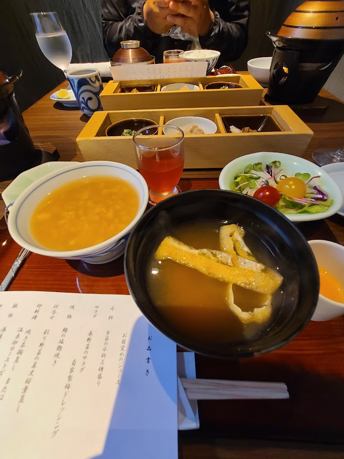 朝食